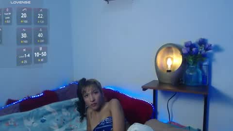 Snapshot of alix_kitty_ chatting on 06-25-26, 10:14 alix_kitty_ online show from 06-25-26, 10:14
