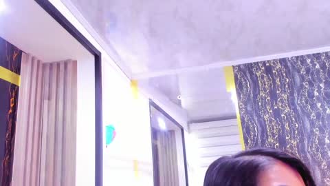 Snapshot of alixlong chatting on 12-31-24, 09:21 Alix online show from 12-31-24, 09:21