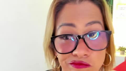 Snapshot of alixlong chatting on 03-07-25, 09:07 Alix online show from 03-07-25, 09:07