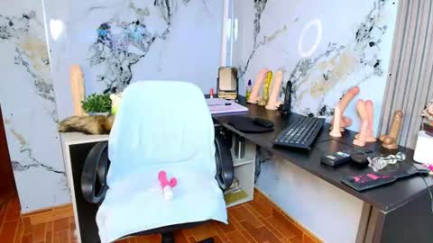 Alix online show from 06-20-26, 01:30