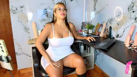 Alix online show from 07-07-26, 10:19