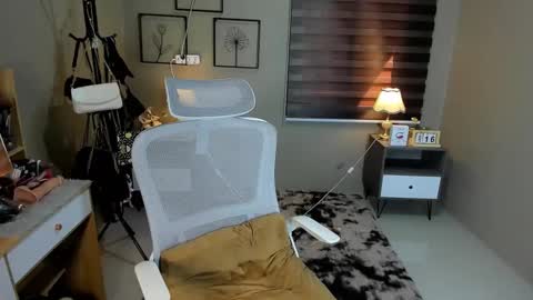 Snapshot of aliyah_bucks chatting on 01-27-25, 05:58 hello your lovely ALIYAH online show from 01-27-25, 05:58