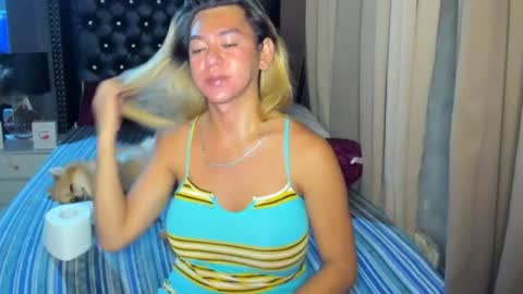 Snapshot of aliyahdeluxx chatting on 07-09-26, 12:20 aliyah online show from 07-09-26, 12:20