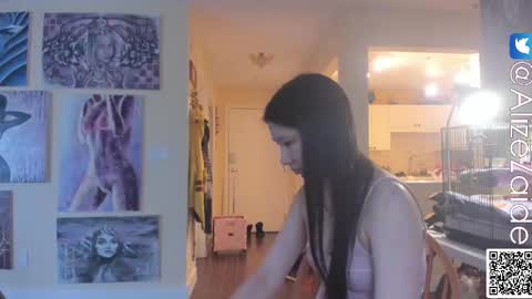 Alize Zaide online show from 03-07-25, 10:54