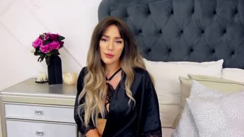 Aliz online show from 06-15-26, 04:58