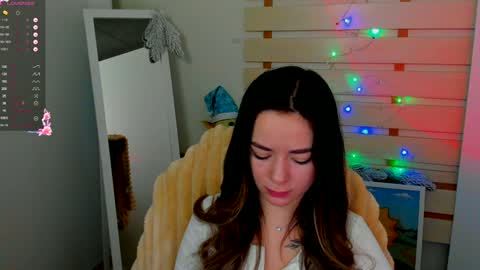 Snapshot of allana_dream chatting on 01-09-25, 07:31 Allana online show from 01-09-25, 07:31