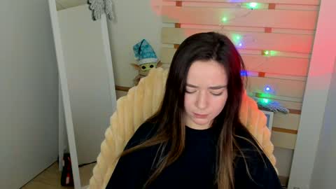 Snapshot of allana_dream chatting on 01-24-25, 08:34 Allana online show from 01-24-25, 08:34