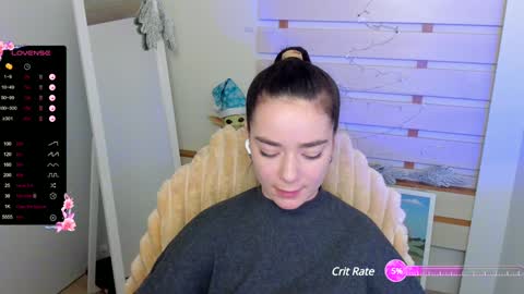 Snapshot of allana_dream chatting on 01-27-25, 07:35 Allana online show from 01-27-25, 07:35