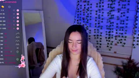 Snapshot of allana_dream chatting on 09-09-25, 06:46 Allana online show from 09-09-25, 06:46