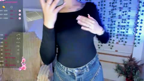 Snapshot of allana_dream chatting on 09-10-25, 06:46 Allana online show from 09-10-25, 06:46