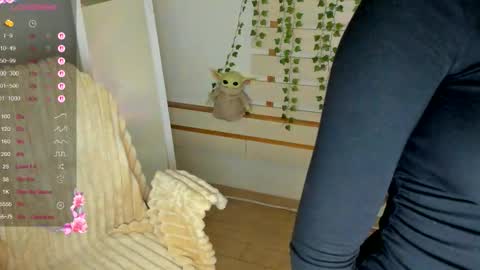 Snapshot of allana_dream chatting on 09-25-25, 07:12 Allana online show from 09-25-25, 07:12
