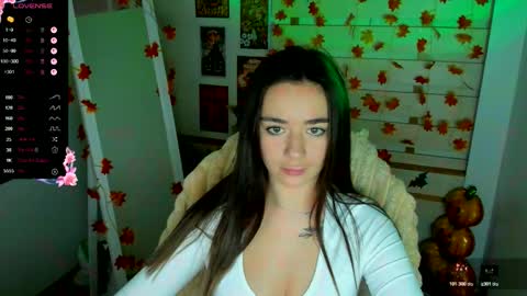 Snapshot of allana_dream chatting on 10-26-25, 07:58 Allana online show from 10-26-25, 07:58
