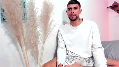 Snapshot of allanbarreto chatting on 06-02-26, 02:35 Allan online show from 06-02-26, 02:35