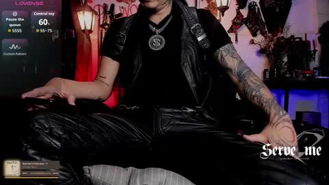 Snapshot of allanhurtss chatting on 02-10-26, 08:35 online show from 02-10-26, 08:35