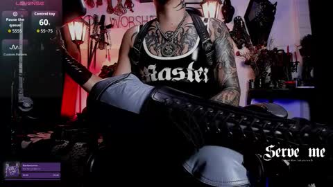 Snapshot of allanhurtss chatting on 02-14-26, 04:04 online show from 02-14-26, 04:04