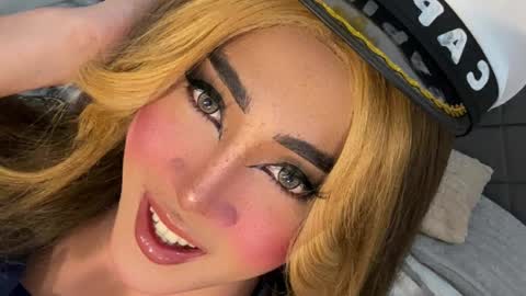 Snapshot of allareillusionxxx chatting on 10-05-25, 10:51 Miss Gia online show from 10-05-25, 10:51