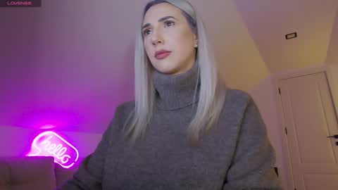 A day u didnt smile is a lost day online show from 02-17-26, 09:21