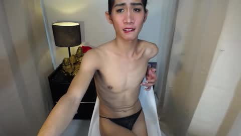 Snapshot of allday_mistress chatting on 12-29-24, 08:11 trina online show from 12-29-24, 08:11