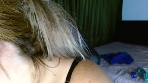 Snapshot of allegra_ferragamo chatting on 12-26-24, 05:15 Ale online show from 12-26-24, 05:15
