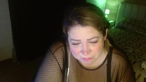 Snapshot of allegra_ferragamo chatting on 02-05-25, 12:53 Ale online show from 02-05-25, 12:53