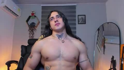 independent model 3 online show from 12-14-25, 05:24