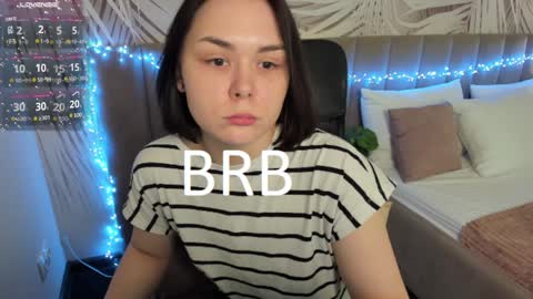 Snapshot of alli_zi chatting on 01-18-25, 02:14 Blair online show from 01-18-25, 02:14