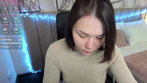 Snapshot of alli_zi chatting on 02-08-25, 06:01 Blair online show from 02-08-25, 06:01