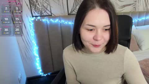 Snapshot of alli_zi chatting on 02-09-25, 05:50 Blair online show from 02-09-25, 05:50