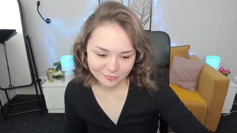 Snapshot of alli_zi chatting on 09-10-25, 03:39 Blair online show from 09-10-25, 03:39