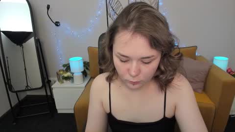 Snapshot of alli_zi chatting on 09-11-25, 03:06 Blair online show from 09-11-25, 03:06