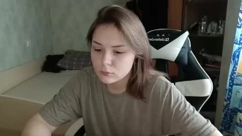 Snapshot of alli_zi chatting on 09-21-25, 02:35 Blair online show from 09-21-25, 02:35