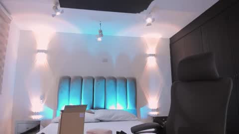 Snapshot of allicelover chatting on 09-11-25, 11:43 ALLICE online show from 09-11-25, 11:43