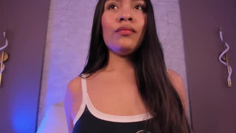 Snapshot of allie_bruce chatting on 02-25-26, 02:43 A L L I E online show from 02-25-26, 02:43