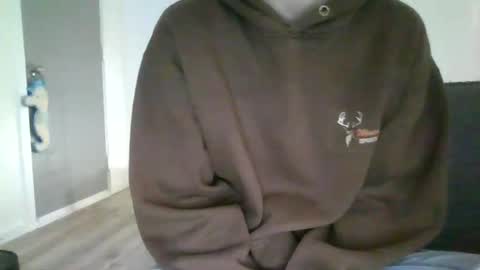 Snapshot of alliebearx chatting on 01-11-25, 11:02 alliebearx online show from 01-11-25, 11:02