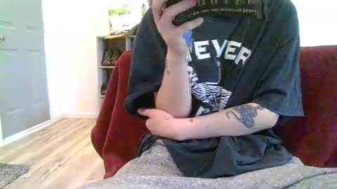 Snapshot of alliebearx chatting on 01-30-25, 09:47 alliebearx online show from 01-30-25, 09:47