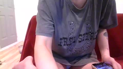Snapshot of alliebearx chatting on 02-06-25, 12:43 alliebearx online show from 02-06-25, 12:43