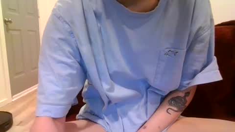 Snapshot of alliebearx chatting on 02-19-25, 05:38 alliebearx online show from 02-19-25, 05:38