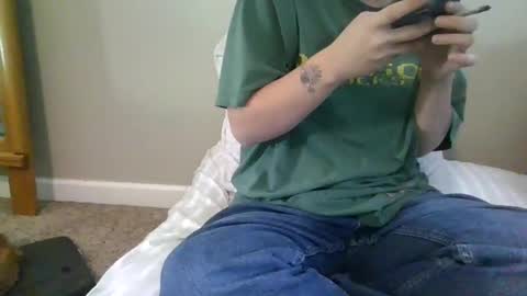 Snapshot of alliebearx chatting on 10-05-25, 11:35 alliebearx online show from 10-05-25, 11:35
