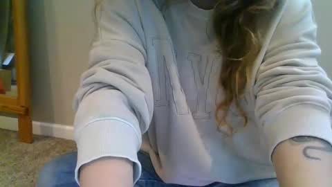 Snapshot of alliebearx chatting on 10-07-25, 07:11 alliebearx online show from 10-07-25, 07:11