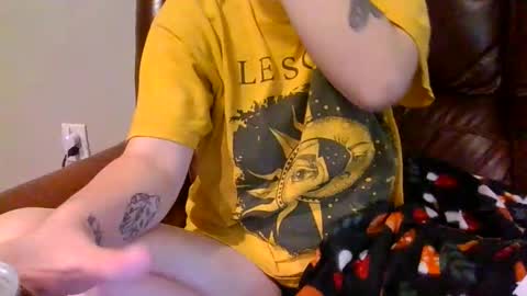 Snapshot of alliebearx chatting on 01-08-26, 05:32 alliebearx online show from 01-08-26, 05:32