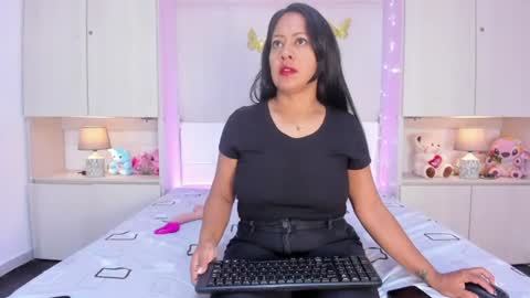 ALISON   online show from 06-13-26, 04:27