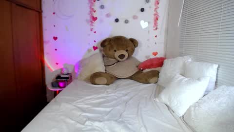 Snapshot of allierose_ chatting on 02-26-25, 09:58 Allie online show from 02-26-25, 09:58