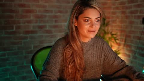 Allie online show from 12-30-24, 05:58