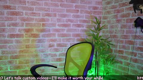 Allie online show from 01-21-25, 08:19