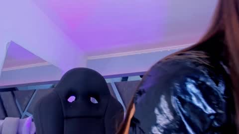    online show from 01-08-25, 10:37