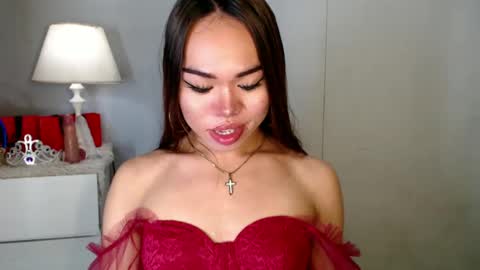 Snapshot of allirah20x chatting on 12-12-24, 02:55 Allirah online show from 12-12-24, 02:55