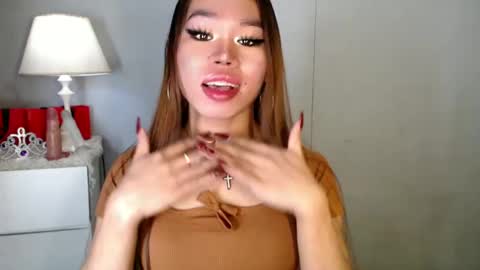 Snapshot of allirah20x chatting on 12-18-24, 04:06 Allirah online show from 12-18-24, 04:06