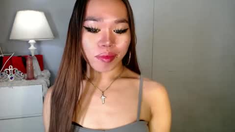 Snapshot of allirah20x chatting on 12-21-24, 02:37 Allirah online show from 12-21-24, 02:37