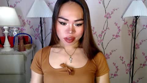 Snapshot of allirah20x chatting on 01-05-25, 06:13 Allirah online show from 01-05-25, 06:13