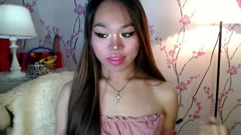 Snapshot of allirah20x chatting on 01-24-25, 06:56 Allirah online show from 01-24-25, 06:56